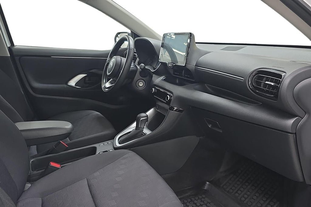 Vehicle Image 7