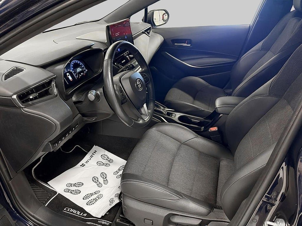 Vehicle Image 14