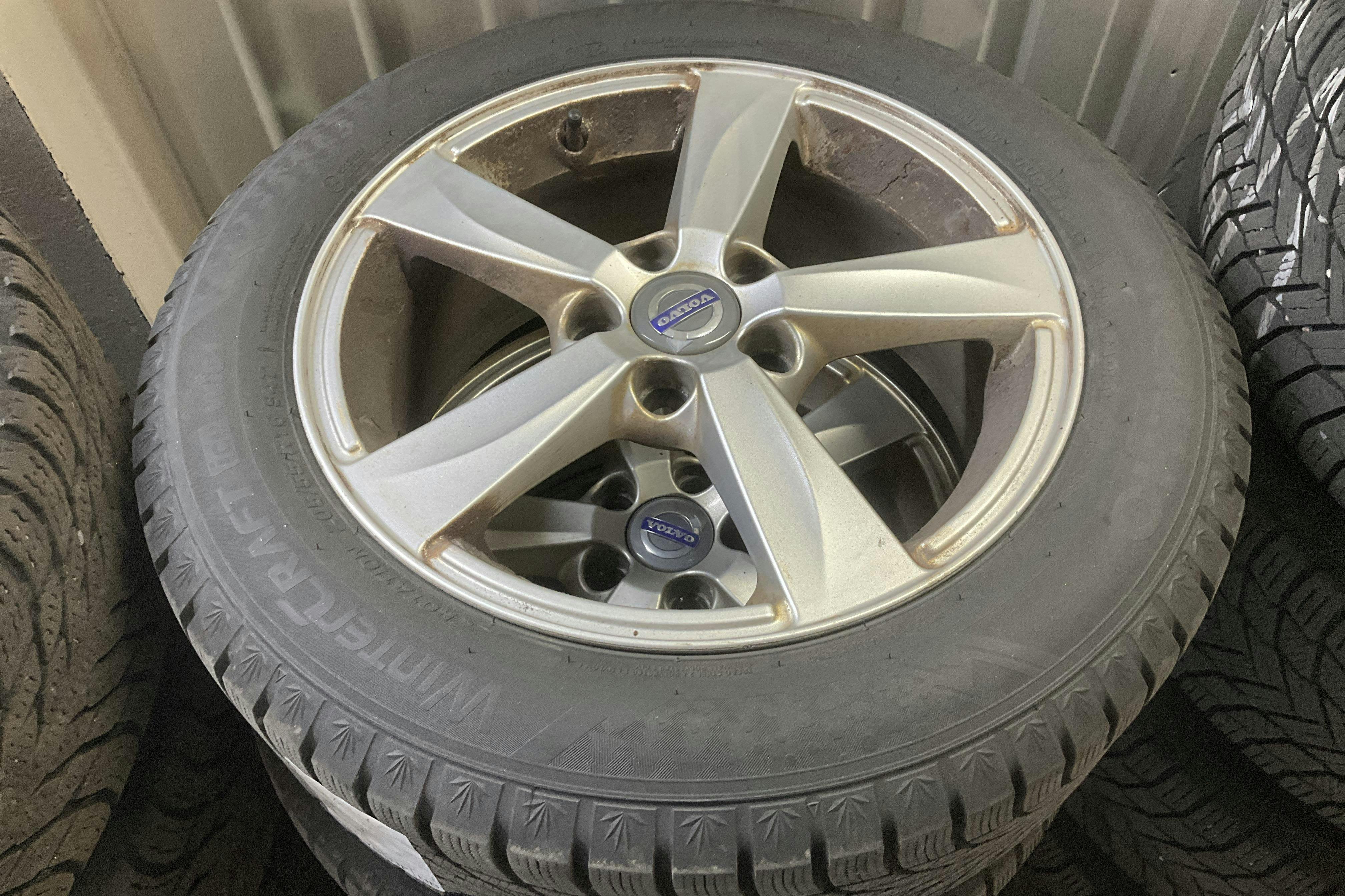 Vehicle Image 11