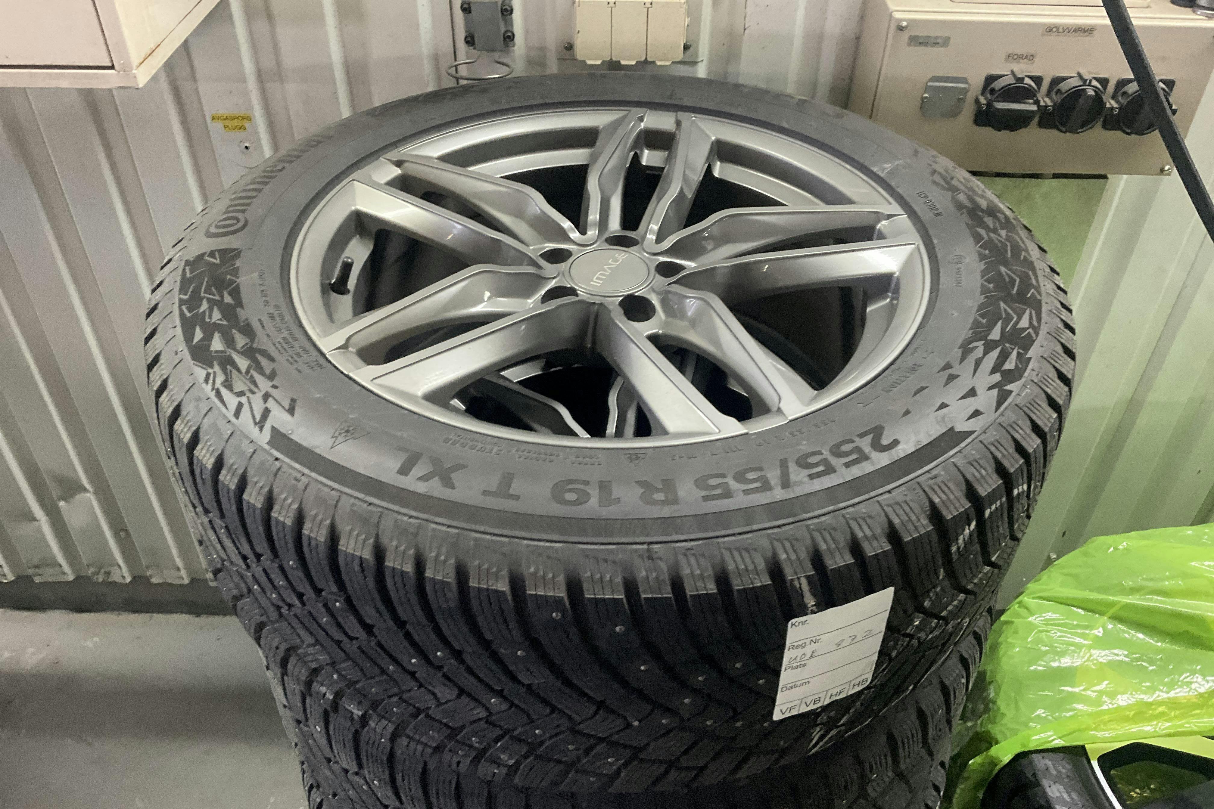 Vehicle Image 14