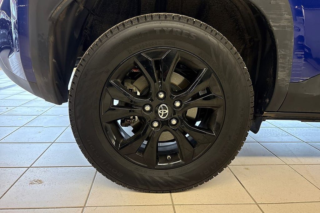 Vehicle Image 17