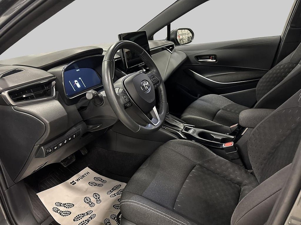 Vehicle Image 14