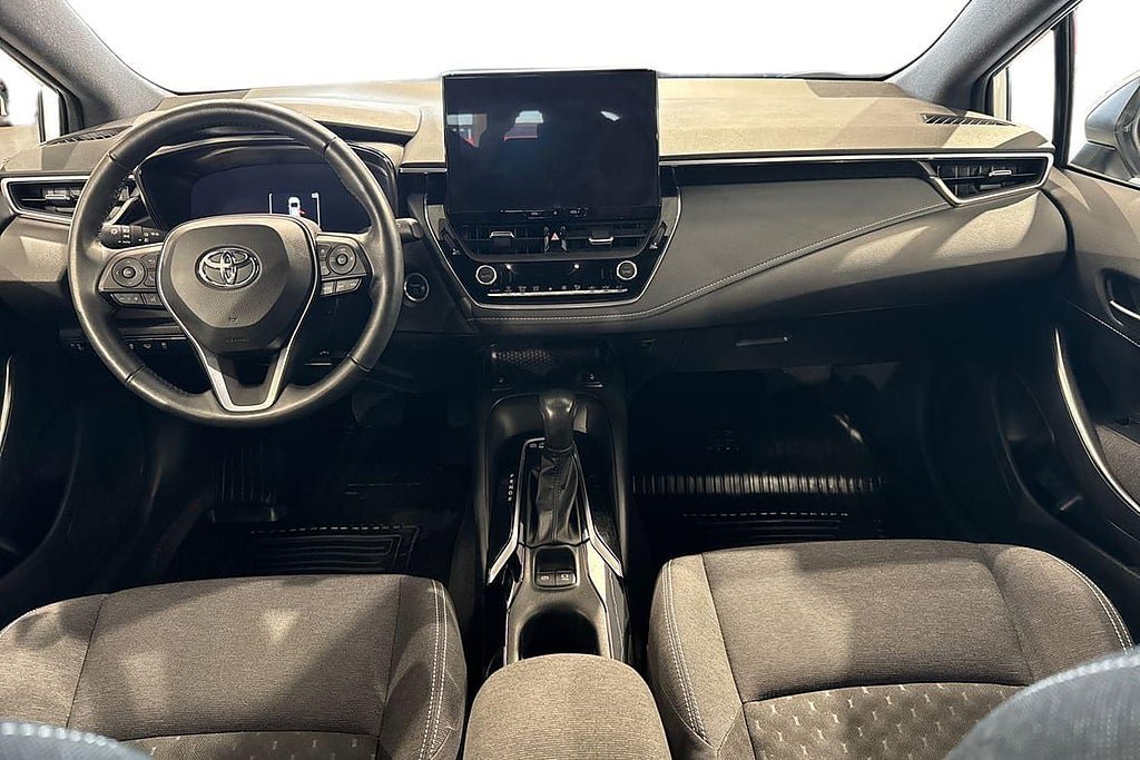 Vehicle Image 10