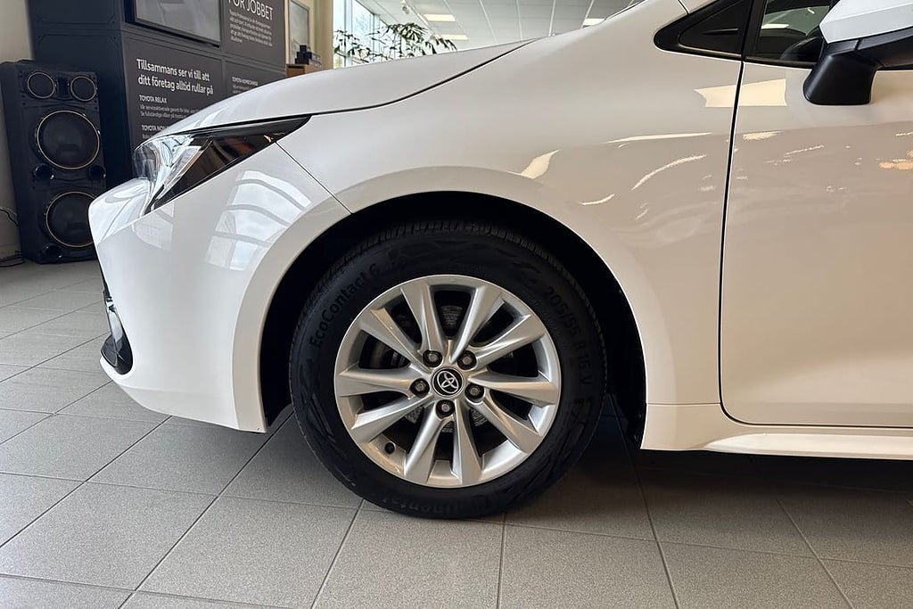 Vehicle Image 17