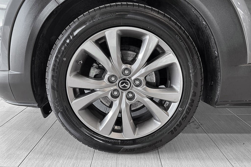 Vehicle Image 21