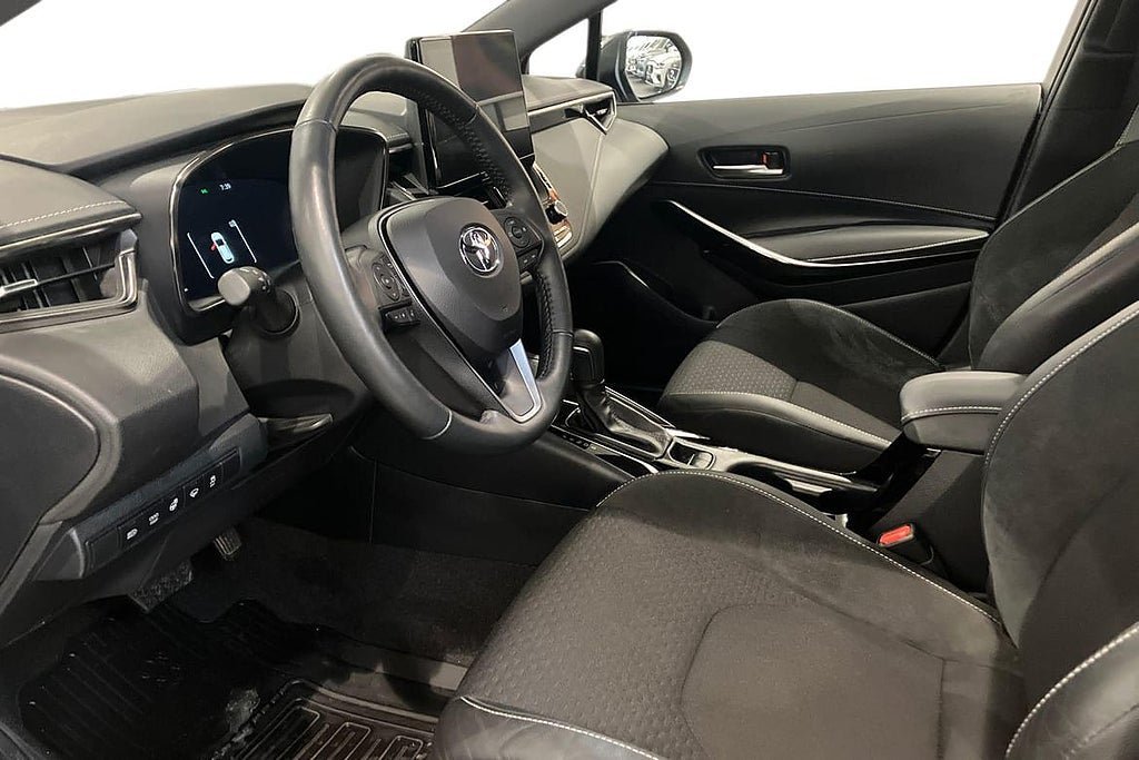 Vehicle Image 14