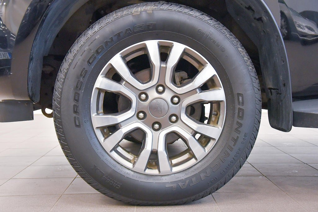 Vehicle Image 23