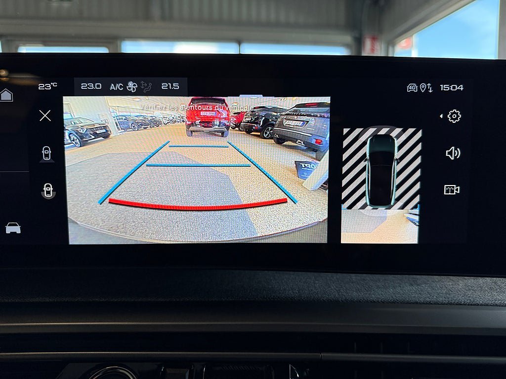 Vehicle Image 14