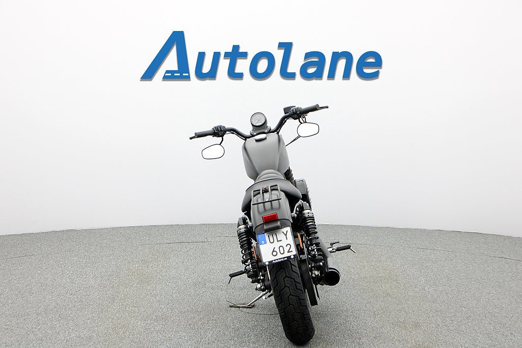 Vehicle Image 8