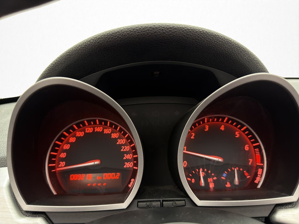 Vehicle Image 23