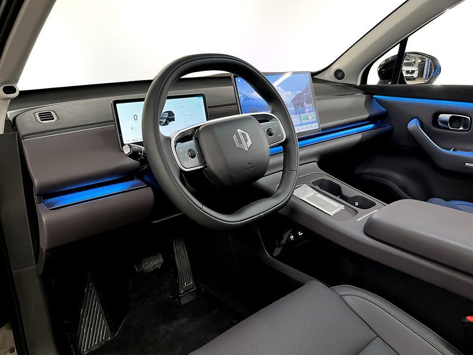 Vehicle Image 9