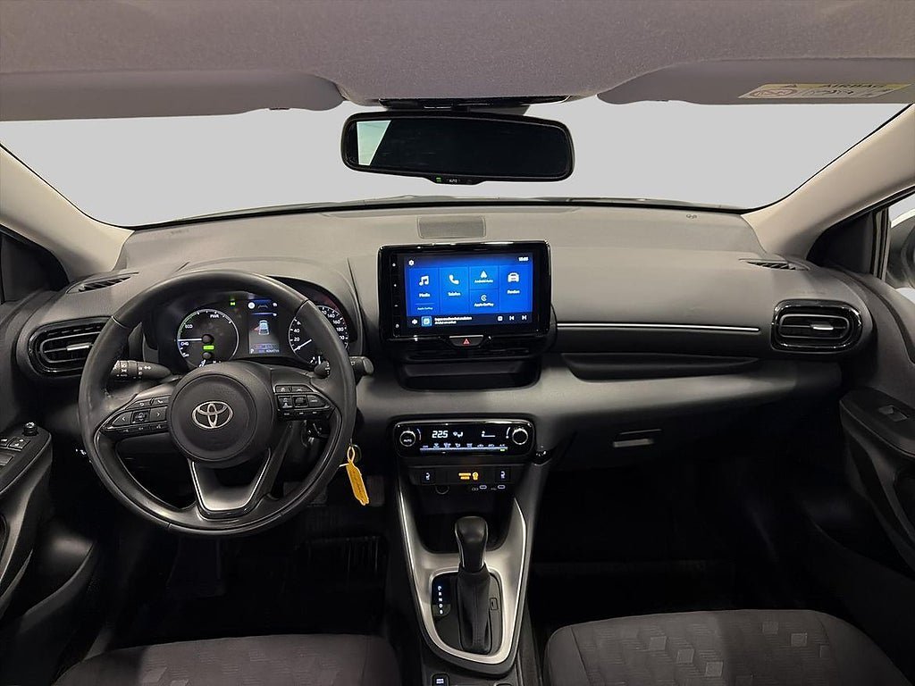 Vehicle Image 12