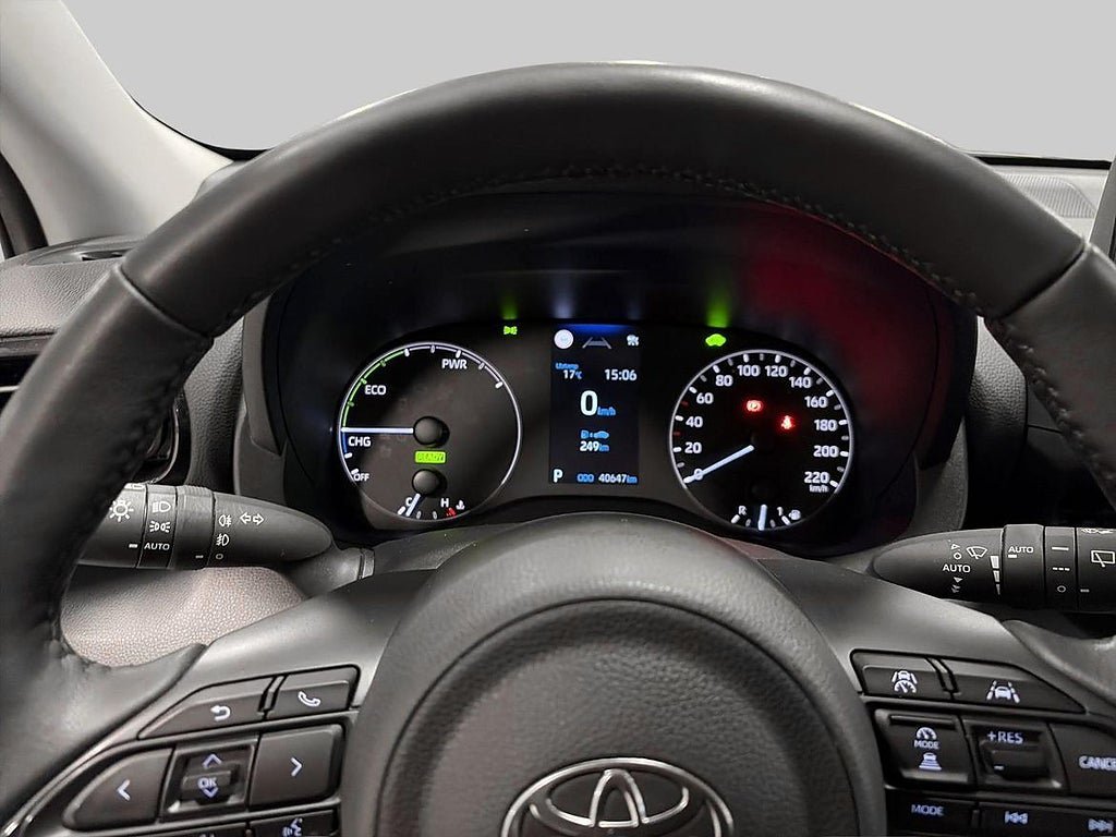 Vehicle Image 15