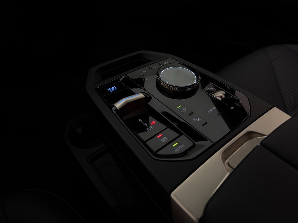 Vehicle Image 37