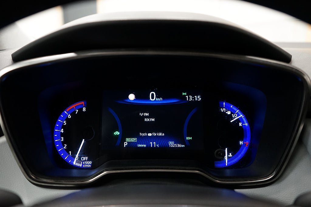Vehicle Image 16