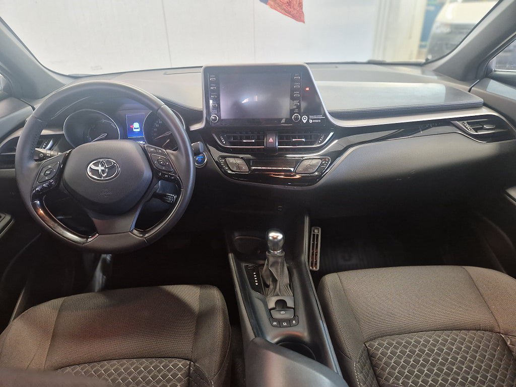 Vehicle Image 9