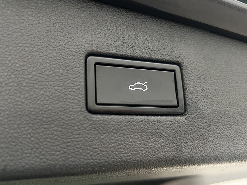 Vehicle Image 27