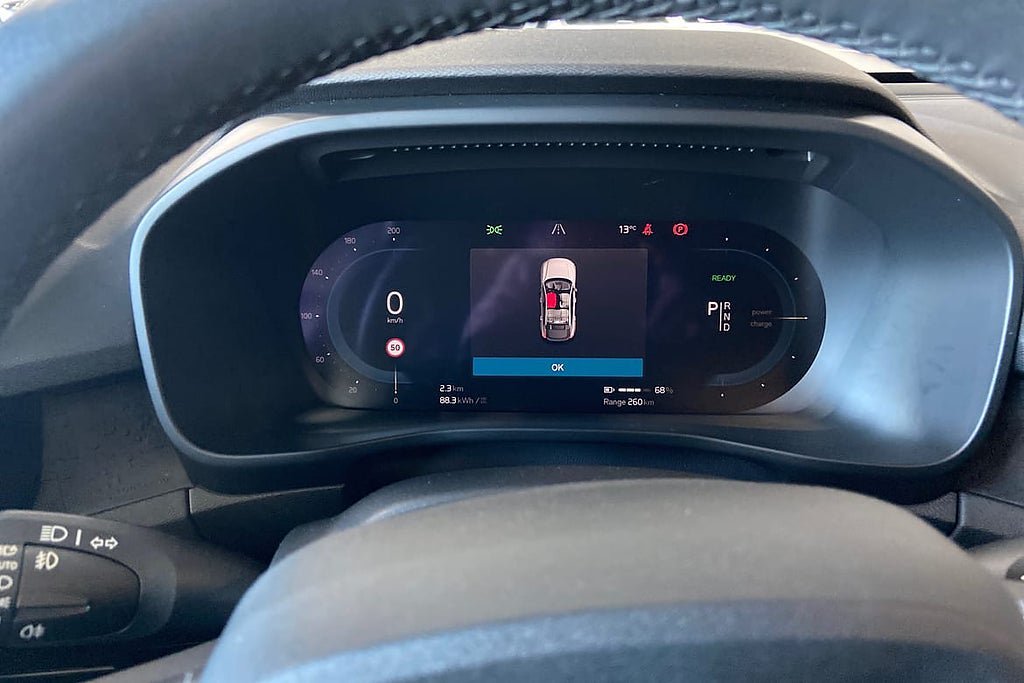 Vehicle Image 16