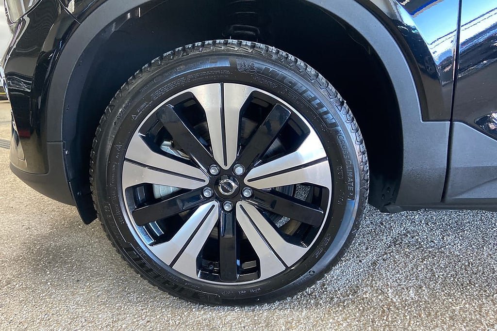 Vehicle Image 17