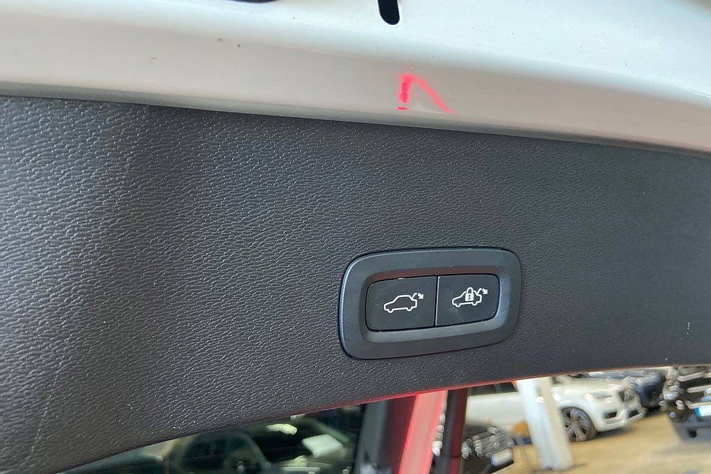 Vehicle Image 23