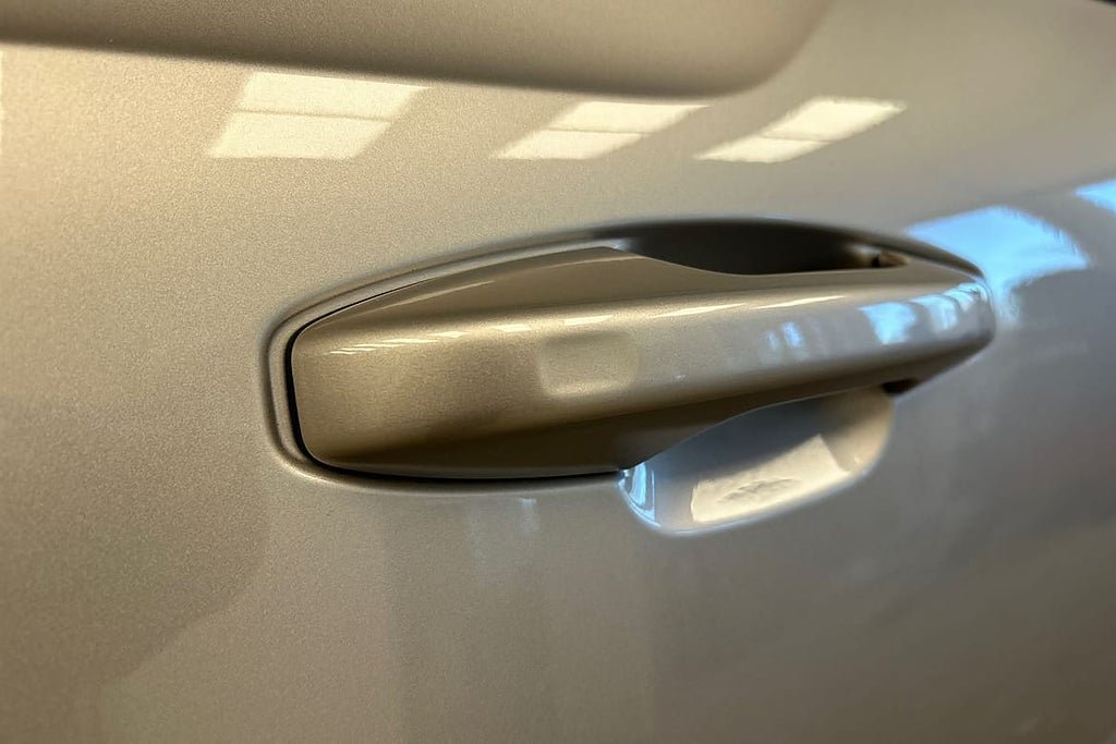 Vehicle Image 25