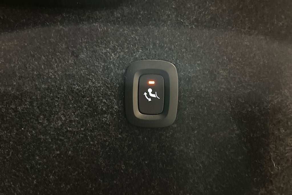 Vehicle Image 26