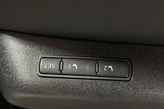Vehicle Image 29