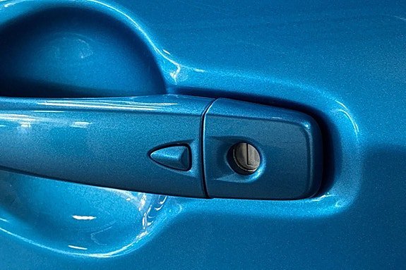 Vehicle Image 32