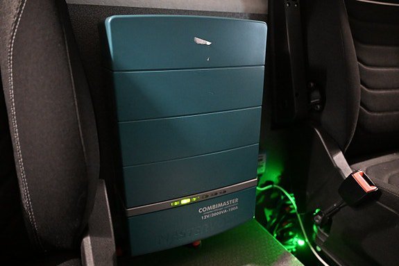 Vehicle Image 15