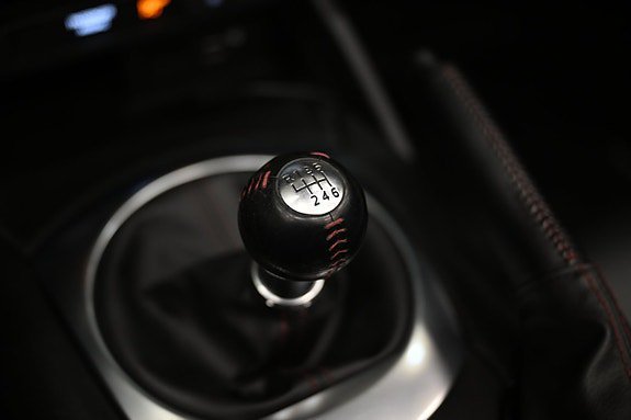 Vehicle Image 25