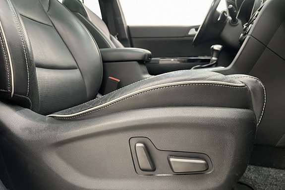 Vehicle Image 29