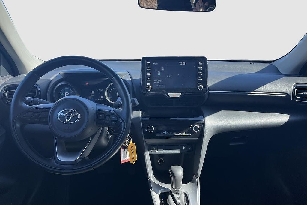 Vehicle Image 11