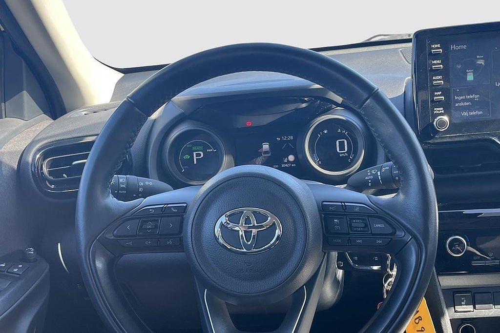 Vehicle Image 12
