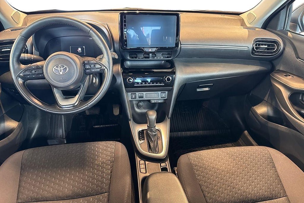 Vehicle Image 10