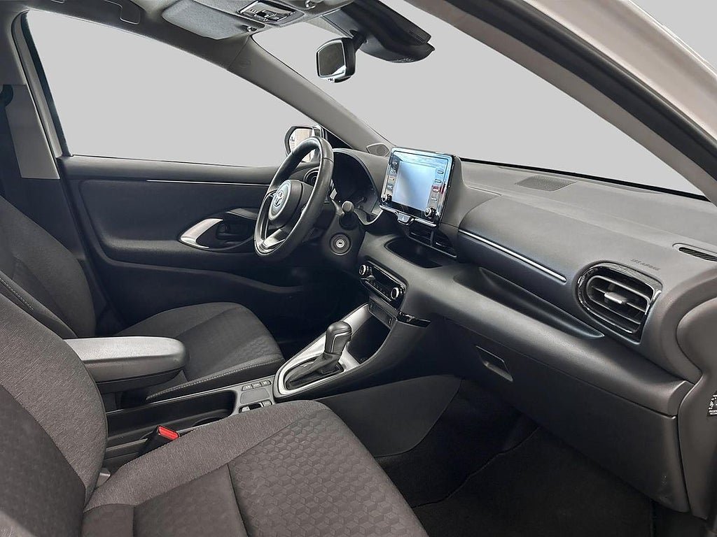 Vehicle Image 10