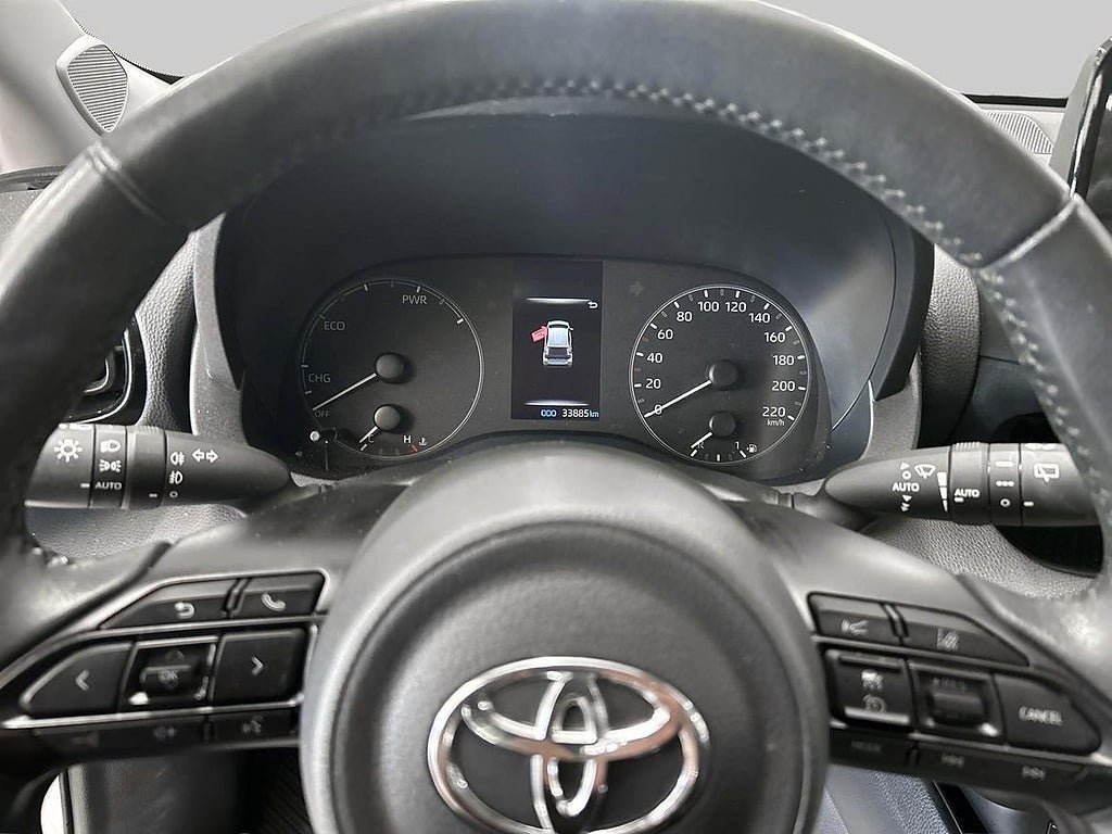 Vehicle Image 15