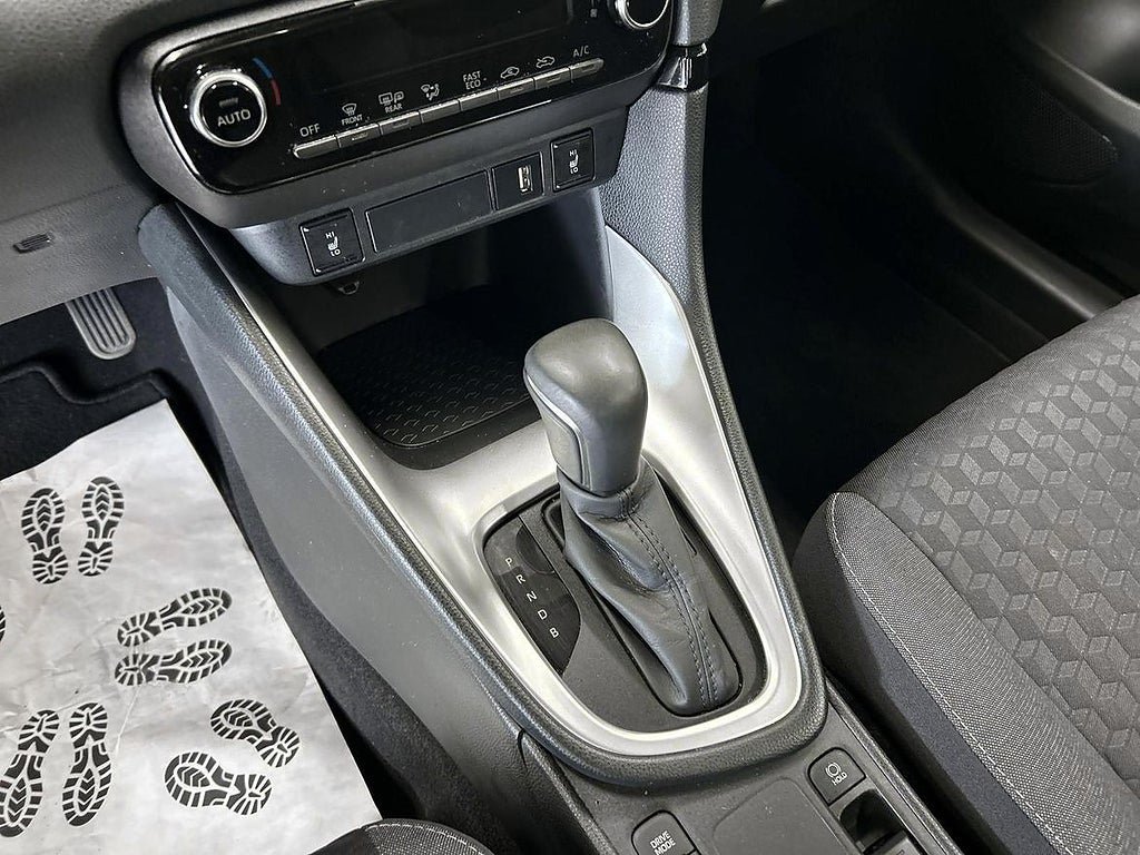Vehicle Image 18