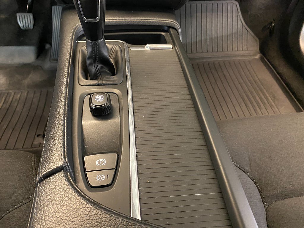 Vehicle Image 38