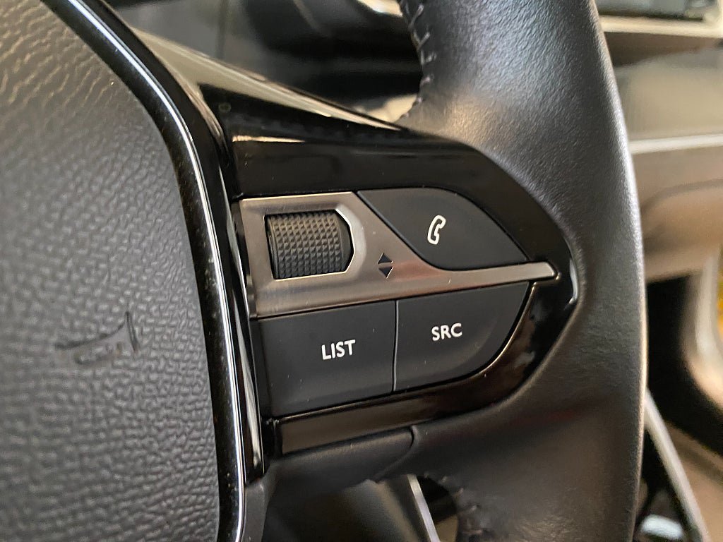 Vehicle Image 61