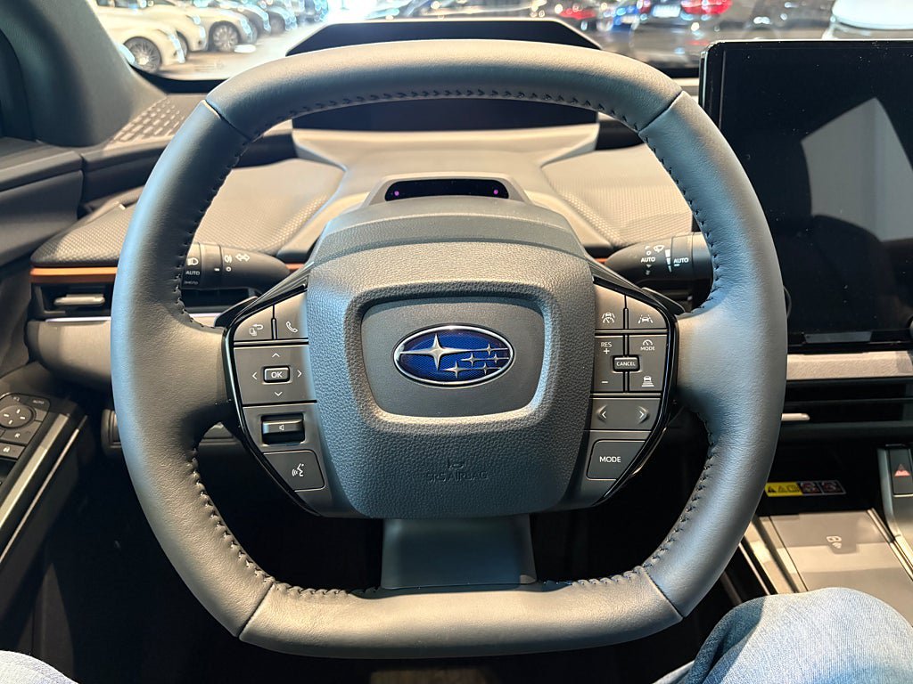 Vehicle Image 16