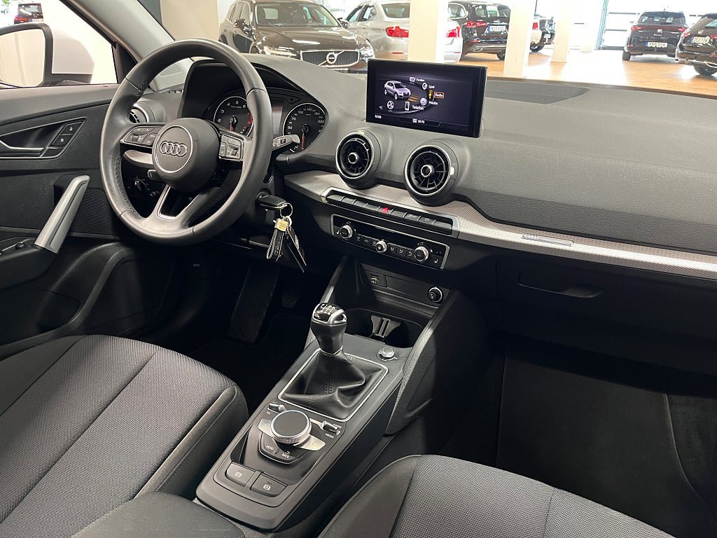 Vehicle Image 23