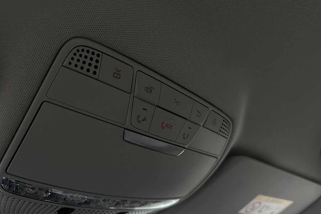 Vehicle Image 27