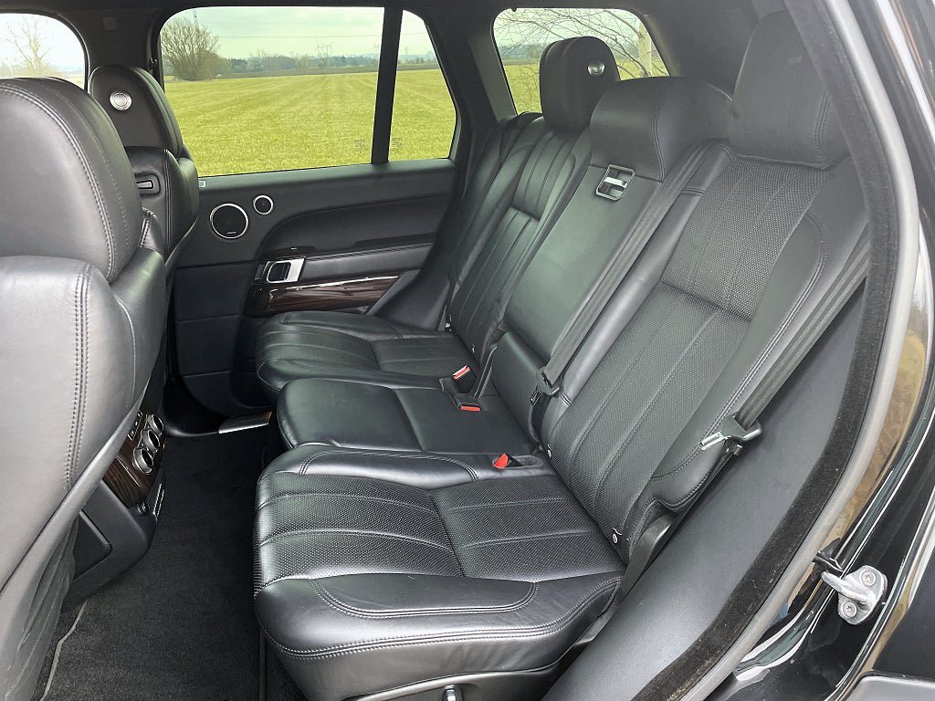 Vehicle Image 25