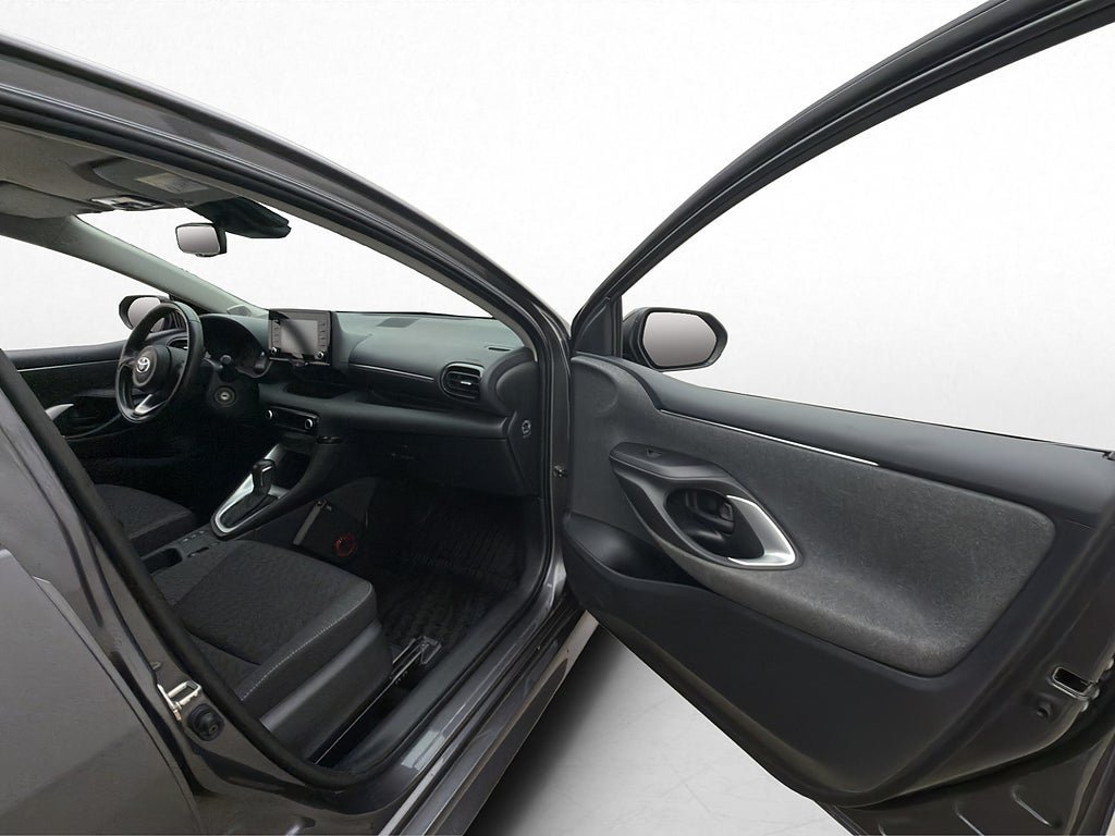 Vehicle Image 13