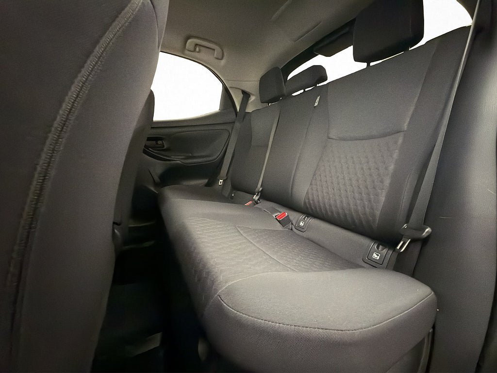 Vehicle Image 15
