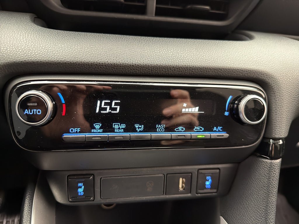 Vehicle Image 23