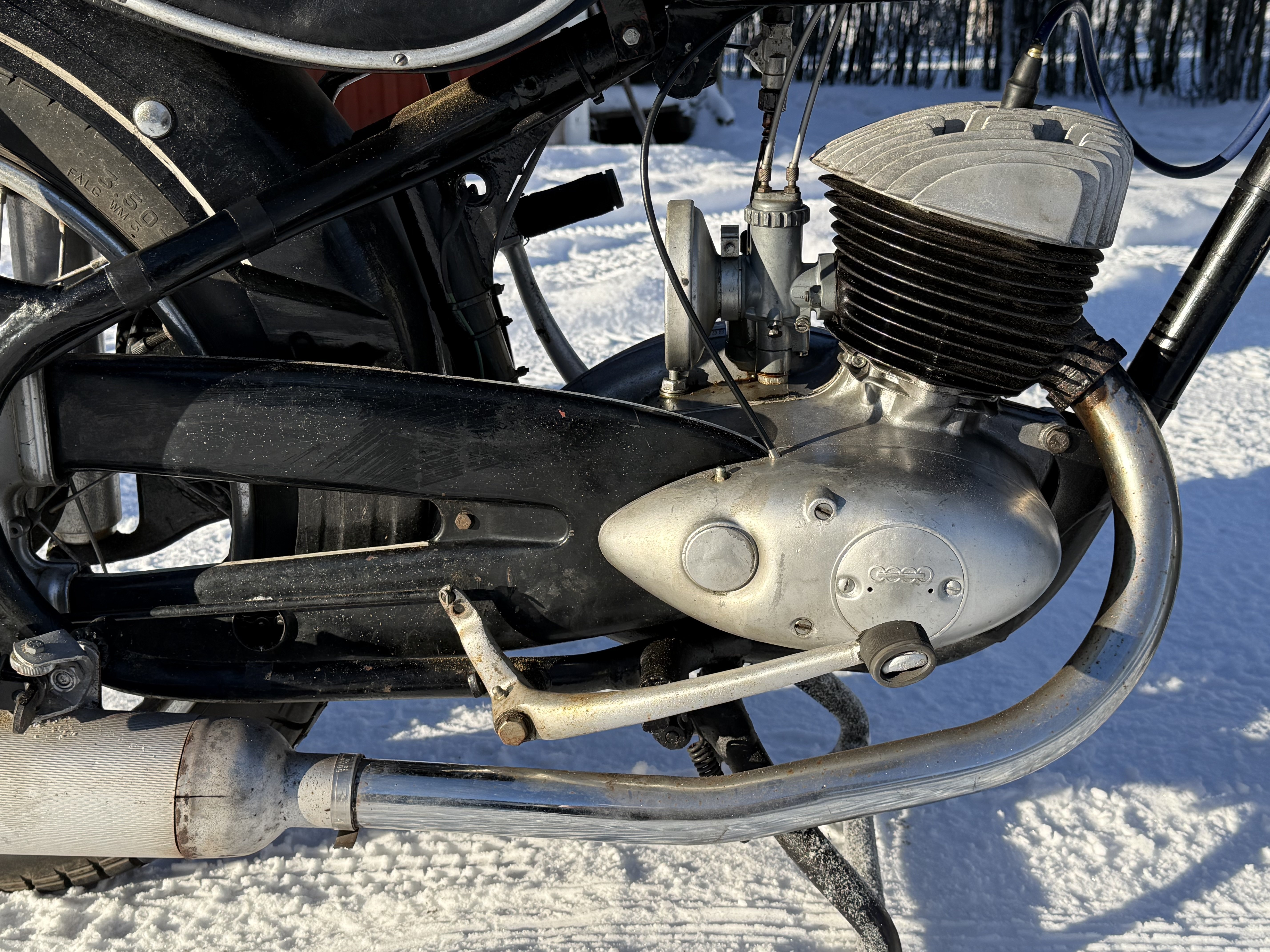 Vehicle Image 9