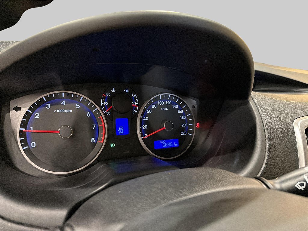 Vehicle Image 17