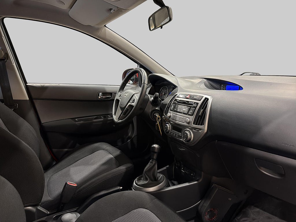 Vehicle Image 21