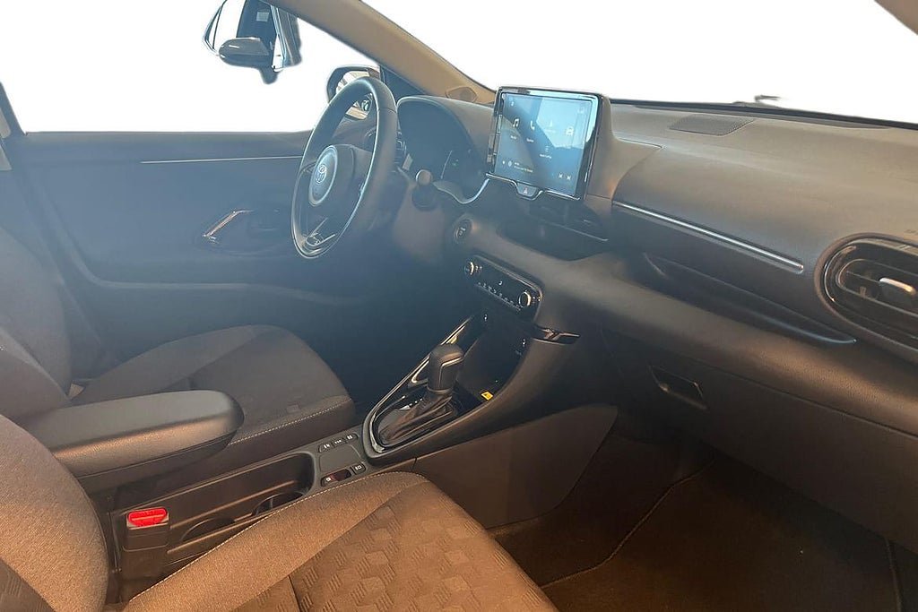 Vehicle Image 7
